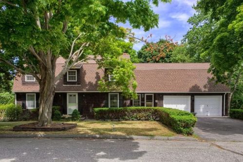9 Mount Vernon Cir, Lawrence, MA 01843 exterior