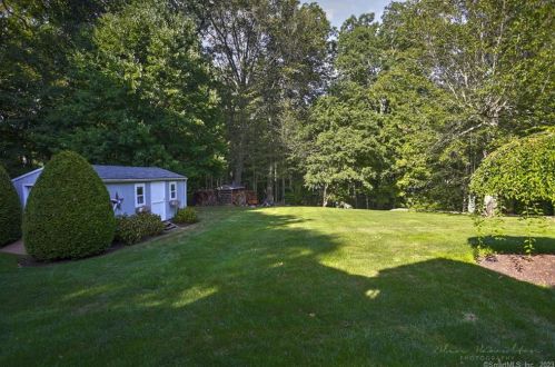 3 Driftwood Ln, Norwalk, CT 06851 exterior