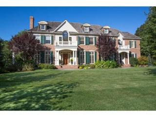 3 Stonefield Ln, Wellesley, MA 02482 exterior