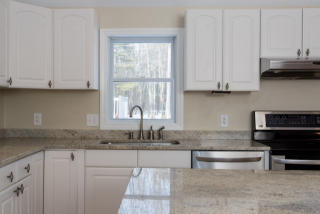 42 Crestview Ter, Stratham, NH 03885 exterior