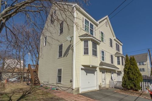 7 Bromfield St, Lawrence, MA 01841 exterior