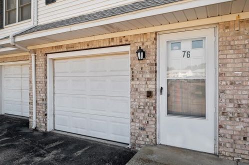 76 Sunflower Cir, North-Providence, RI 02911 exterior