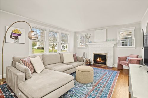 25 Sound Beach Ave, Old-Greenwich, CT 06870 exterior