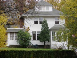 504 Commonwealth Ave, Newton, MA 02459 exterior