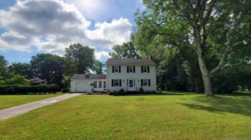 12 Pilgrim Dr, Windsor, CT 06095 exterior