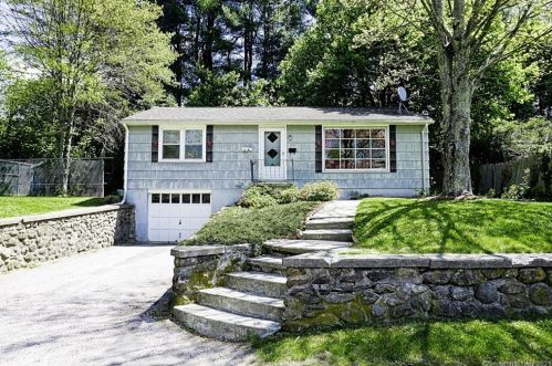 123 Torcon Dr, Torrington, CT 06790 exterior