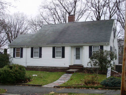 45 Hickory Cliff Rd, Newton, MA 02464 exterior