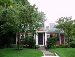 676 Grove St, Newton, MA 02462 exterior