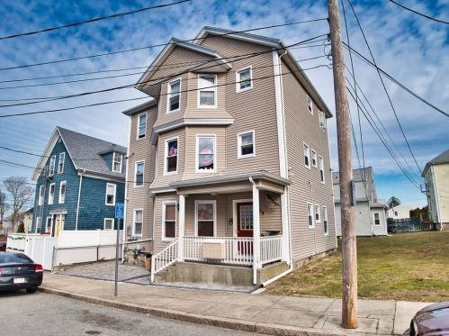 14 Downing St, Fall River, MA 02723 exterior