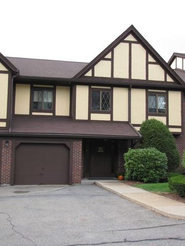 20 Rainbow Pond Dr, Walpole, MA 02081 exterior