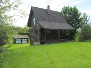 2003 Glen Rd, Adamant, VT 05855 exterior