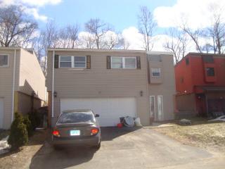 53 Inverness Ln, Middletown, CT 06457 exterior