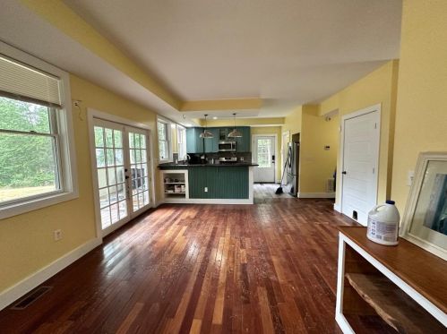 547 Royalston Rd, Fitzwilliam, NH 03447 exterior