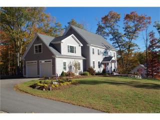 16 James Vincent Dr, Clinton, CT 06413 exterior