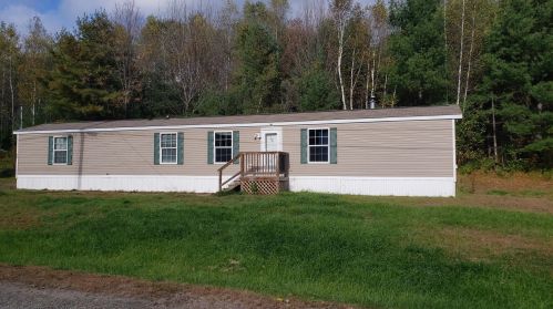 111 Dutch Dr, Farmington, ME 04938 exterior