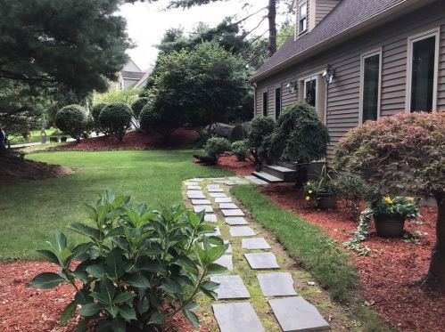 5 Frederick Ln, Cumberland, RI 02864 exterior