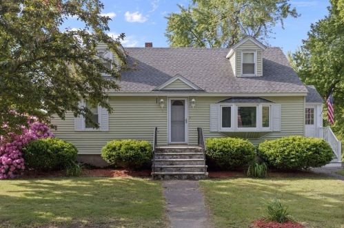 4 Huntington Ave, Methuen, MA 01844 exterior