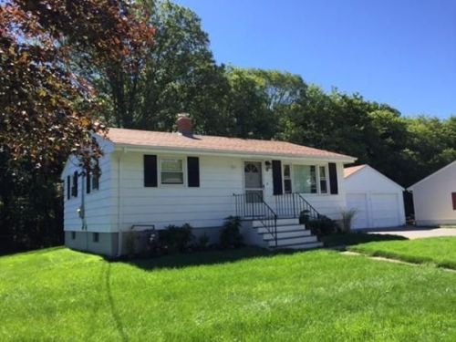 18 Sycamore Ter, Somerset, MA 02726 exterior
