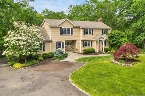 48 Bruschi Ln, Ridgefield, CT 06877 exterior