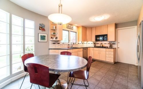 19 Natanis Path, Longmeadow, MA 01106 exterior
