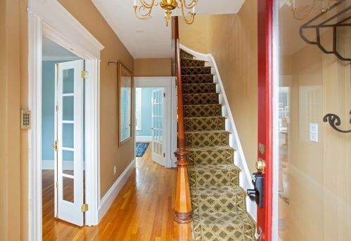 23 Linden St, Roxbury-Xing, MA 02122 exterior