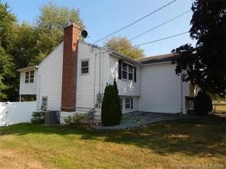 162 Morgan Cir, Hartford, CT 06109 exterior