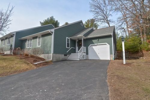 43 Laurelwood Dr, Hopedale, MA 01747 exterior