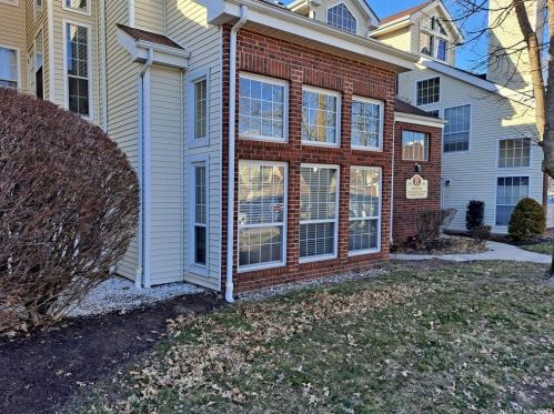 43 Carriage Crossing Ln, Middletown, CT 06457 exterior
