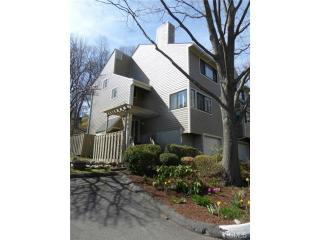 50 Sunrise Hill Rd, Norwalk, CT 06851 exterior