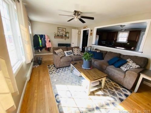 14 Plainview Dr, Killingly, CT 06239 exterior