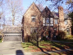 11 Bruce Ln, Newton, MA 02458 exterior