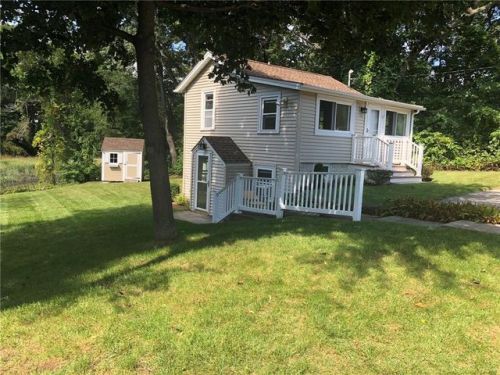 181 Spring Grove Ave, Warwick, RI 02889 exterior