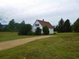 8 Northpointe Rd, Thornton, NH 03223 exterior