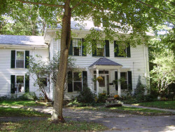 51 Hawthorne Ave, Newton, MA 02466 exterior