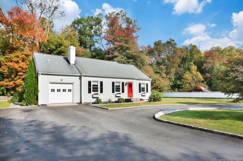 9 Bissell Ln, Norwalk, CT 06850 exterior