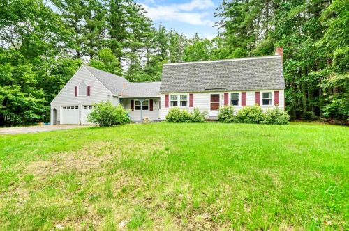 27 Cross Rd, Amherst, NH 03031 exterior