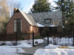 77 Arnold Rd, Newton, MA 02459 exterior