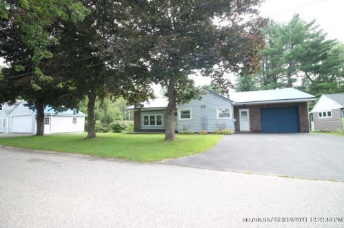 35 Ellis St, Lewiston, ME 04240 exterior