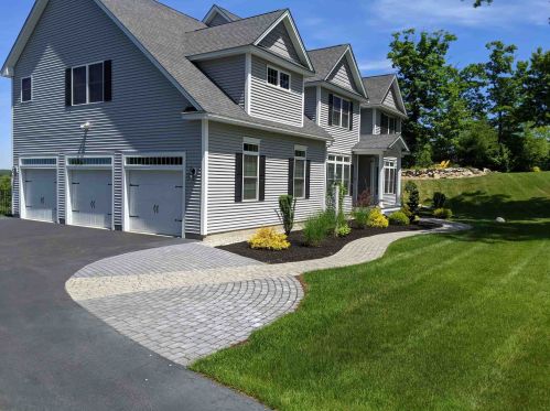 69 Winchester Way, Auburn, NH 03032 exterior