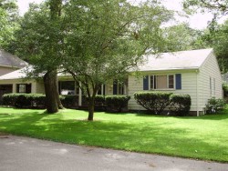 17 Lafayette Rd, Newton, MA 02462 exterior
