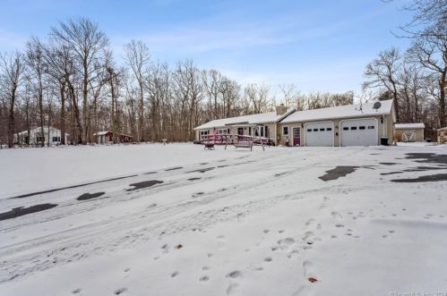81 Bailey Hill Rd, Killingly, CT 06239 exterior
