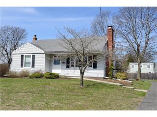 17 Freemont Rd, Enfield, CT 06082 exterior