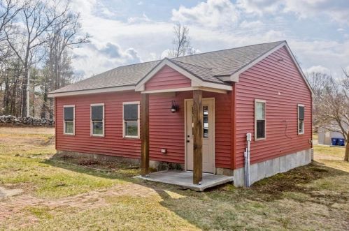 2136 Baptist Hill Rd, Palmer, MA 01069 exterior