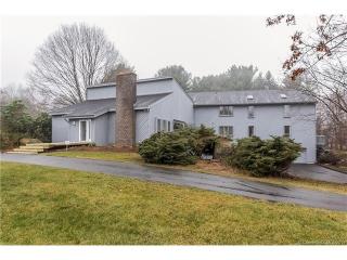 11 Maplevale Dr, New Haven, CT 06525 exterior