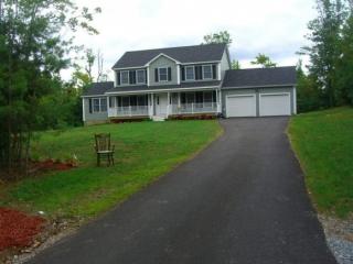 5 Hovey Rd, Londonderry, NH 03053 exterior