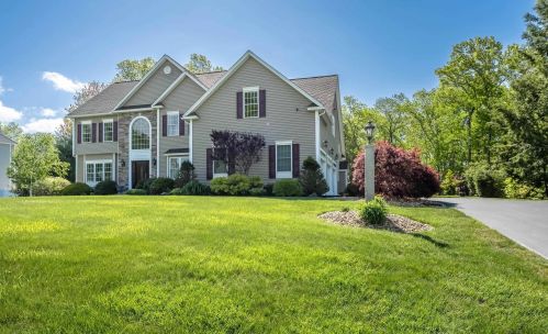 15 Jacob Rd, Windham, NH 03087 exterior