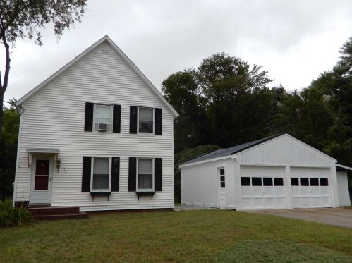 42 Spruce St, Laconia, NH 03246 exterior