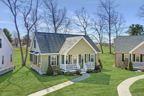 9 Lacosta Rd, Old Orchard Beach, ME exterior