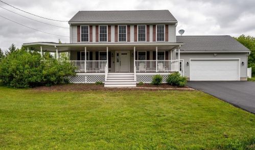 19 Ridgeview Dr, Milton, NH 03851 exterior