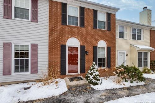 123 Tamarack Ct, Torrington, CT 06790 exterior